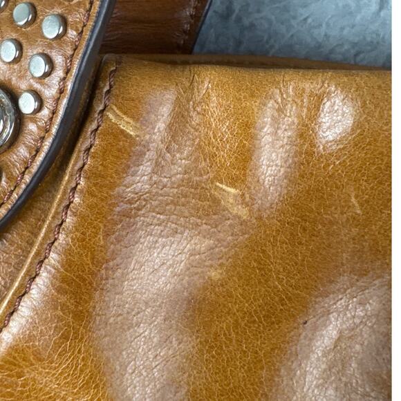 B Makowski Women's Vintage Silver Studded Purse Handbag Cognac Soft Leather - Picture 9 of 10